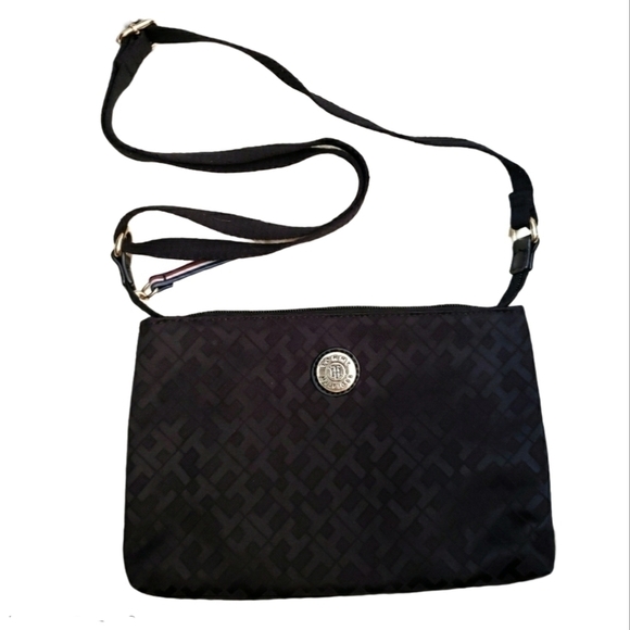 Classic Tommy Hilfiger Black Crossbody with Signature TH Emblem - Picture 1 of 8